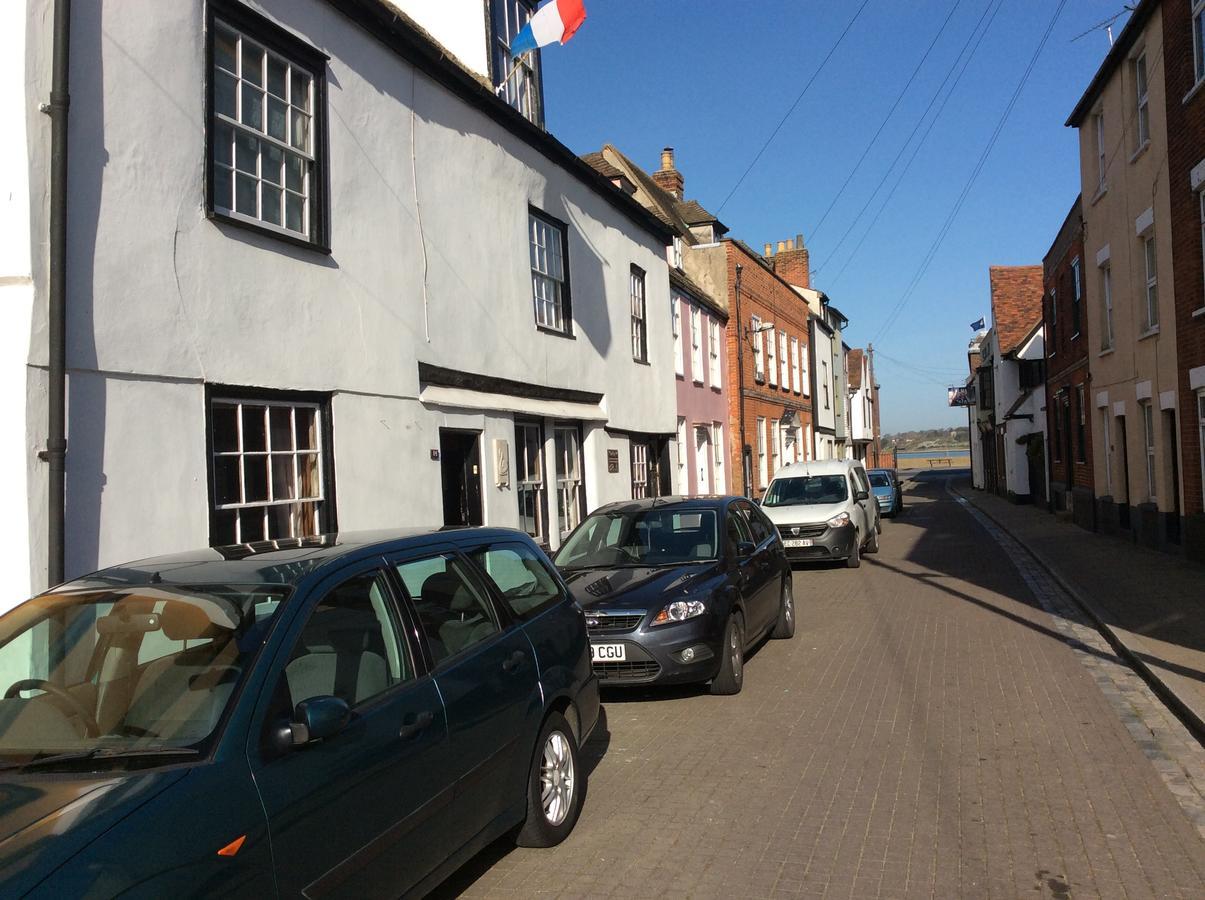 Swanhouse Acomodação com café da manhã Harwich Exterior foto